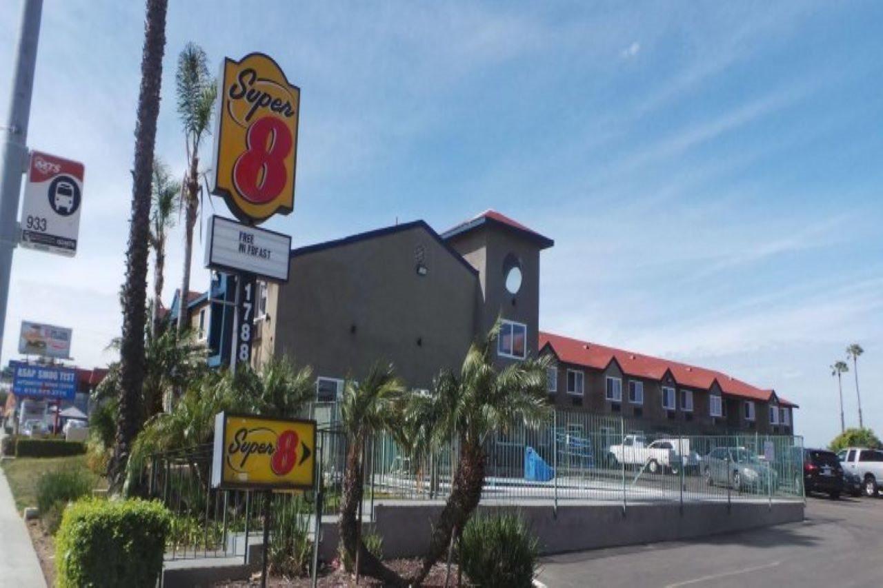 Super 8 By Wyndham San Diego/Imperial Beach Εξωτερικό φωτογραφία