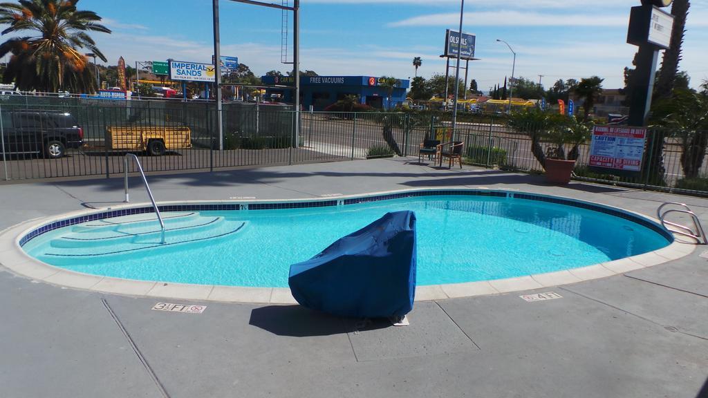 Super 8 By Wyndham San Diego/Imperial Beach Εξωτερικό φωτογραφία
