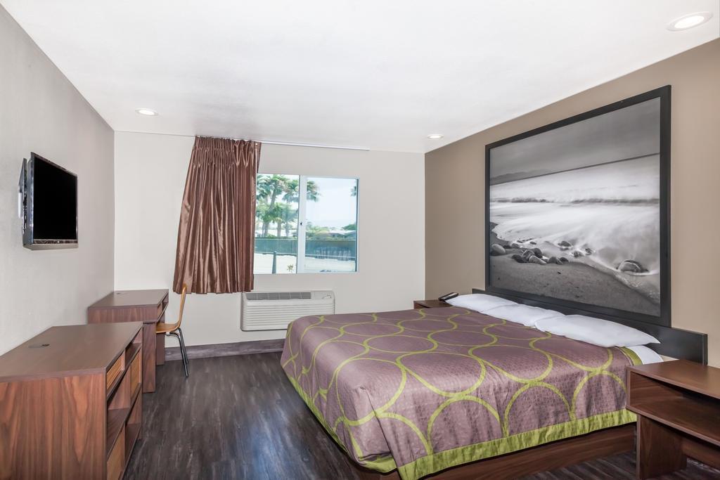 Super 8 By Wyndham San Diego/Imperial Beach Εξωτερικό φωτογραφία