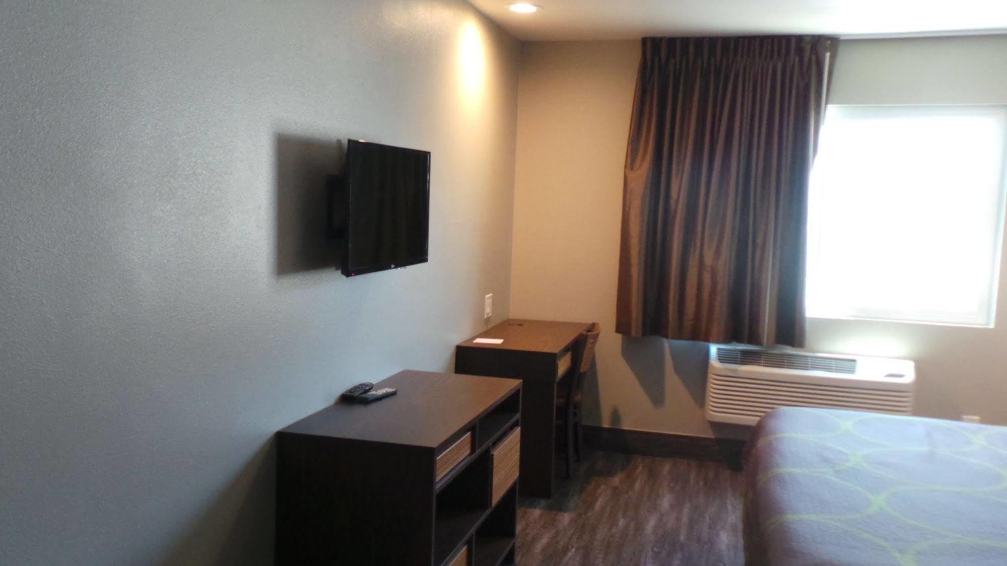 Super 8 By Wyndham San Diego/Imperial Beach Εξωτερικό φωτογραφία
