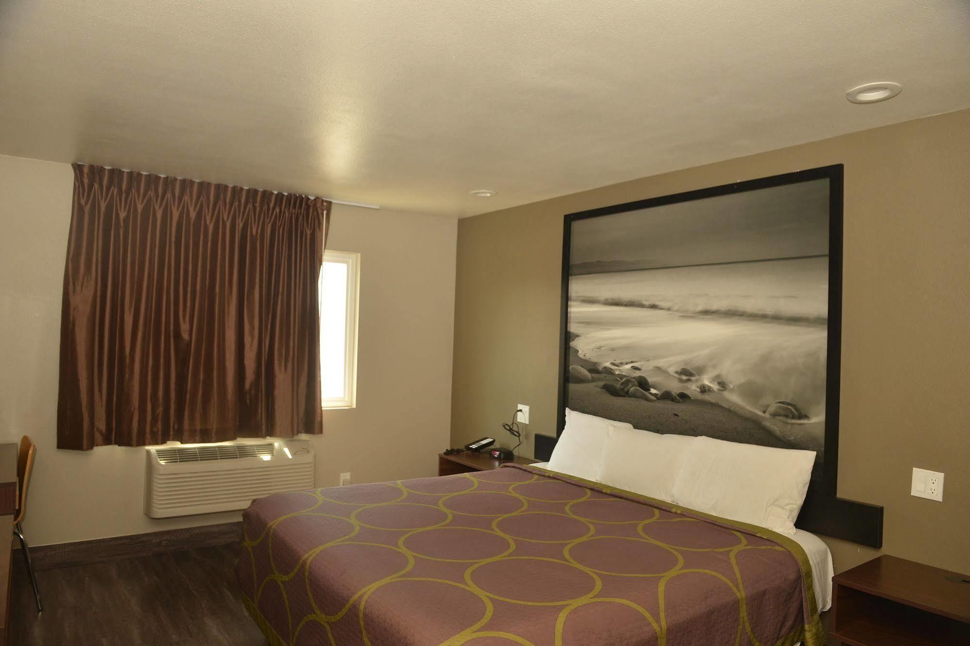 Super 8 By Wyndham San Diego/Imperial Beach Εξωτερικό φωτογραφία